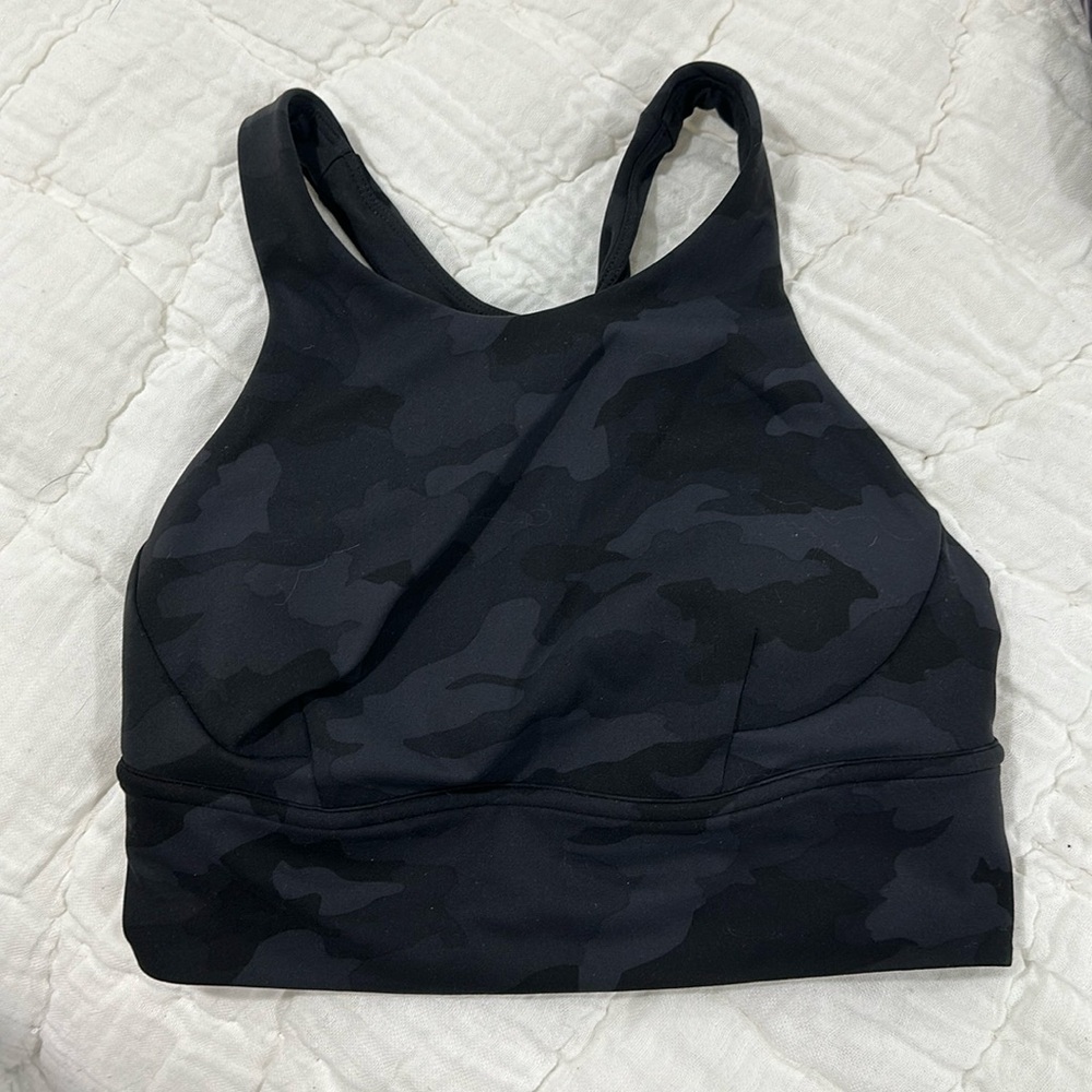 Lululemon wunder train bra